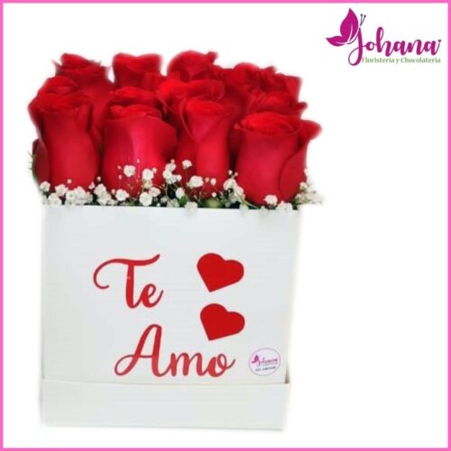 Caja de rosas rojas