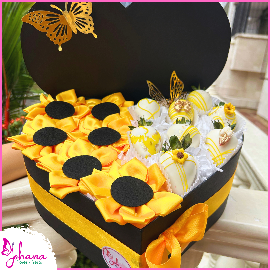 Caja corazón con gitasoles eternos y fresas
