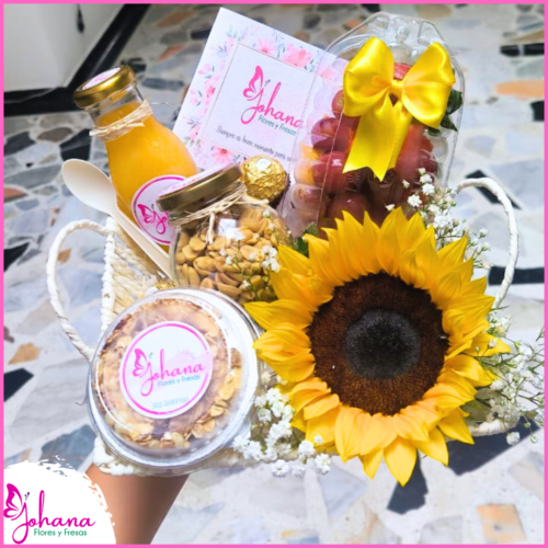 Canasta Sorpresa con Girasol y Fresas con Chocolate | Villavicencio
